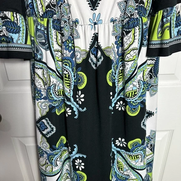 Ice Gray and Black Patterned Fabric - Picture 5 of 8